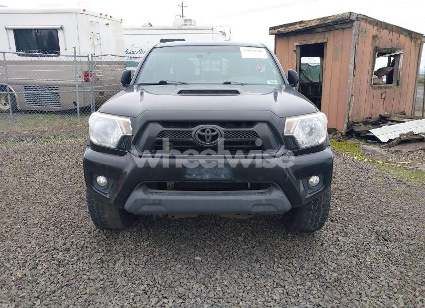 Photo 12 of 2015 Toyota Tacoma BASE V6 (VIN 3TMMU4FN7FM084436)