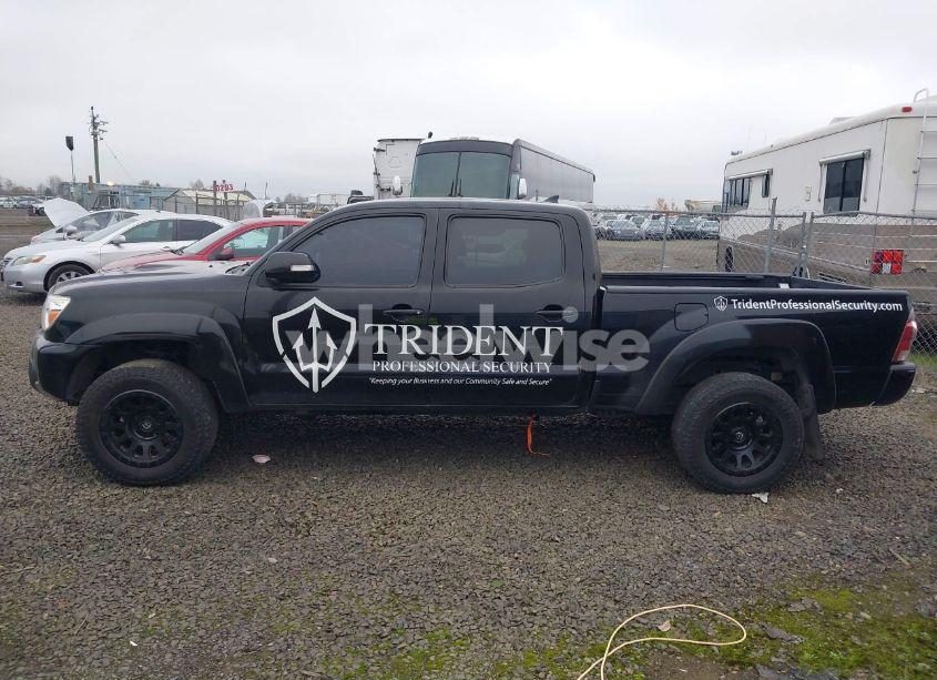 Photo 14 of 2015 Toyota Tacoma BASE V6 (VIN 3TMMU4FN7FM084436)