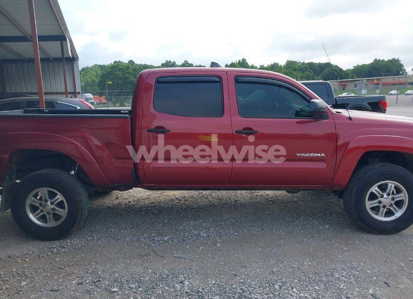Photo 13 of 2014 Toyota Tacoma BASE V6 (VIN 3TMMU4FN8EM068048)
