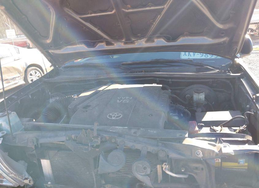 Photo 10 of 2011 Toyota Tacoma DOUBLE CAB LONG BED (VIN 3TMMU4FN9BM025396)