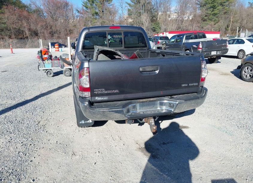 Photo 16 of 2011 Toyota Tacoma DOUBLE CAB LONG BED (VIN 3TMMU4FN9BM025396)