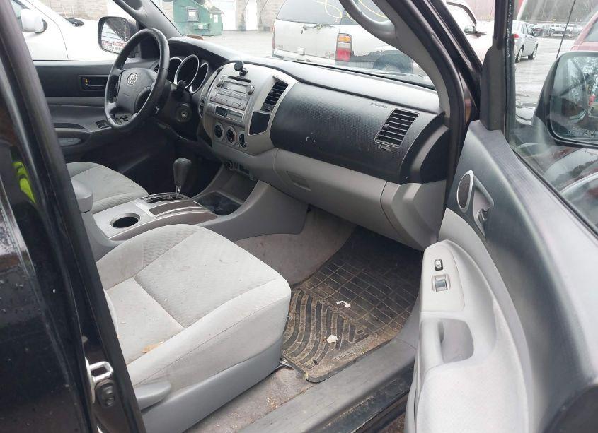 Photo 5 of 2011 Toyota Tacoma DOUBLE CAB LONG BED (VIN 3TMMU4FN9BM036141)