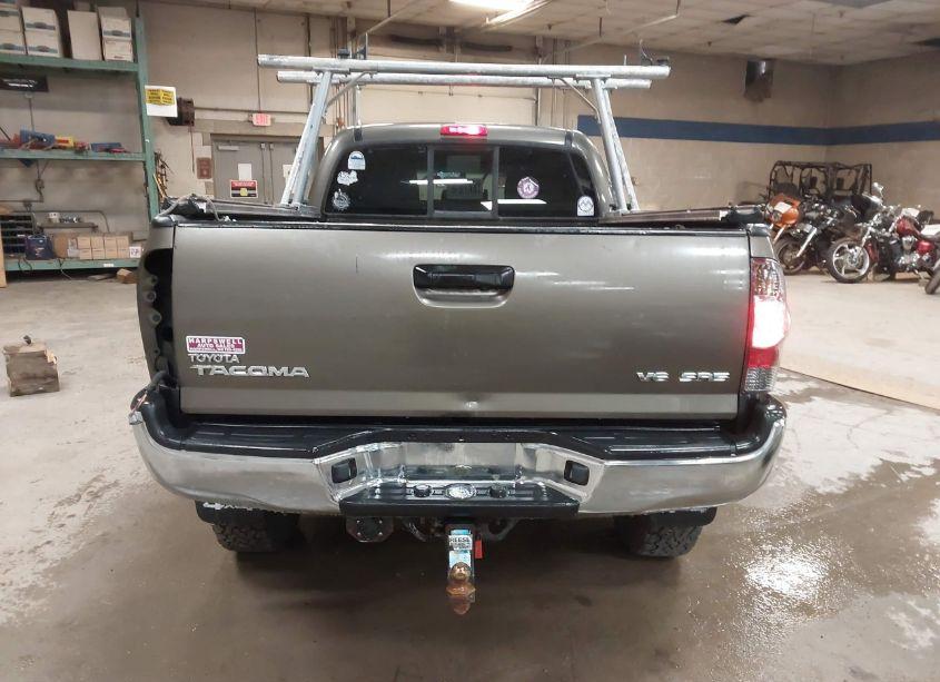 Photo 17 of 2011 Toyota Tacoma BASE V6 (VIN 3TMMU4FN9BM037712)