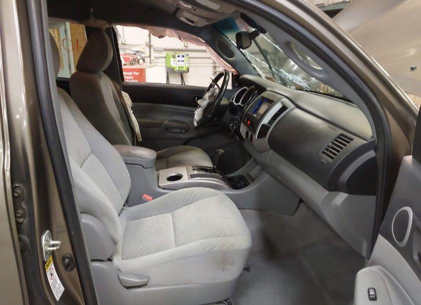 Photo 5 of 2011 Toyota Tacoma BASE V6 (VIN 3TMMU4FN9BM037712)