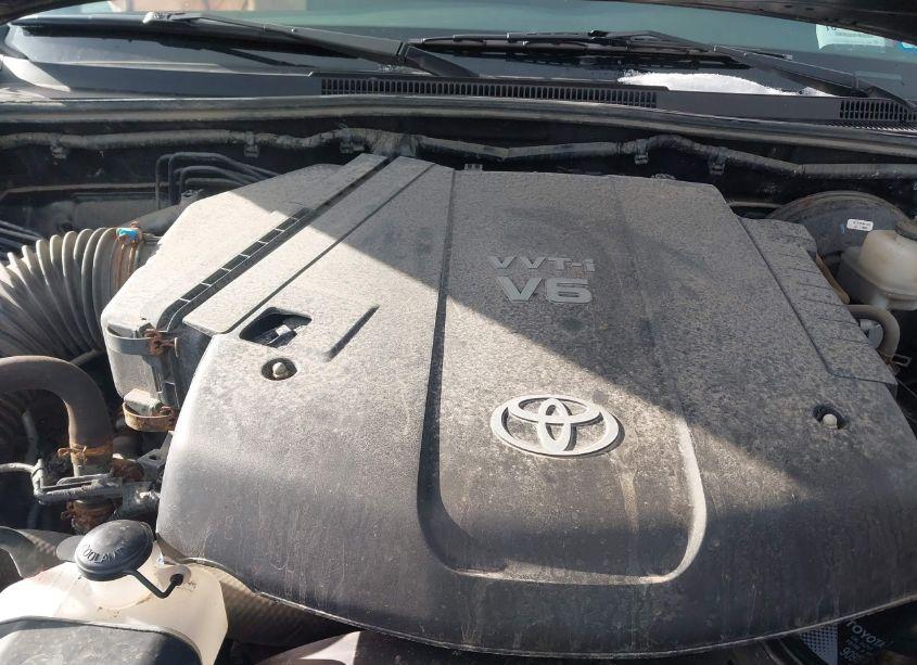 Photo 10 of 2015 Toyota Tacoma BASE V6 (VIN 3TMMU4FN9FM075057)