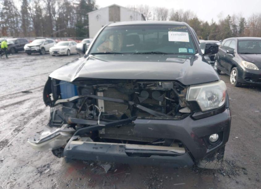 Photo 12 of 2015 Toyota Tacoma BASE V6 (VIN 3TMMU4FN9FM075057)