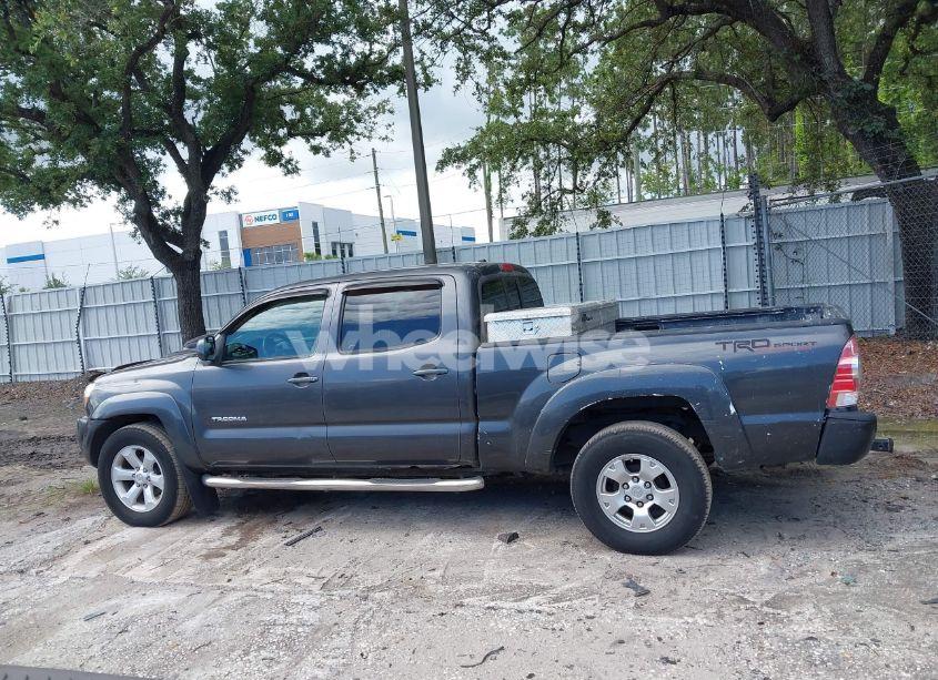 Photo 14 of 2011 Toyota Tacoma BASE V6 (VIN 3TMMU4FNXBM028193)
