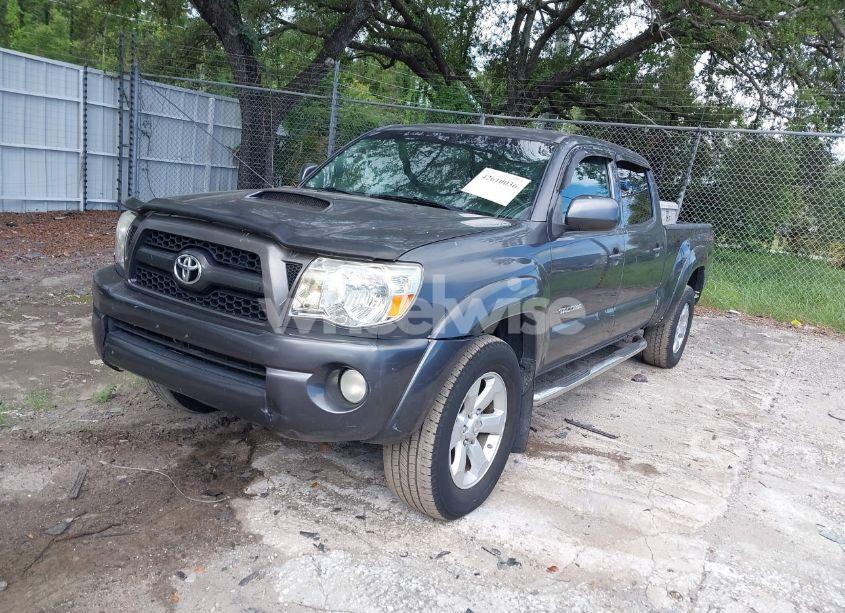 Photo 2 of 2011 Toyota Tacoma BASE V6 (VIN 3TMMU4FNXBM028193)
