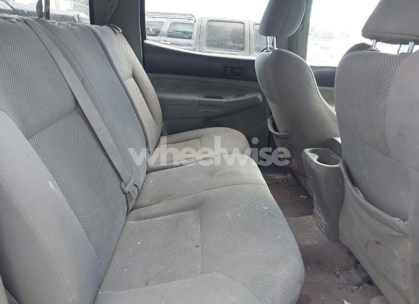 Photo 8 of 2011 Toyota Tacoma BASE V6 (VIN 3TMMU4FNXBM028193)
