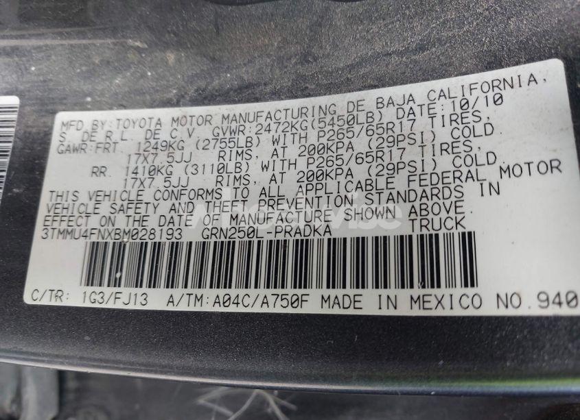 Photo 9 of 2011 Toyota Tacoma BASE V6 (VIN 3TMMU4FNXBM028193)