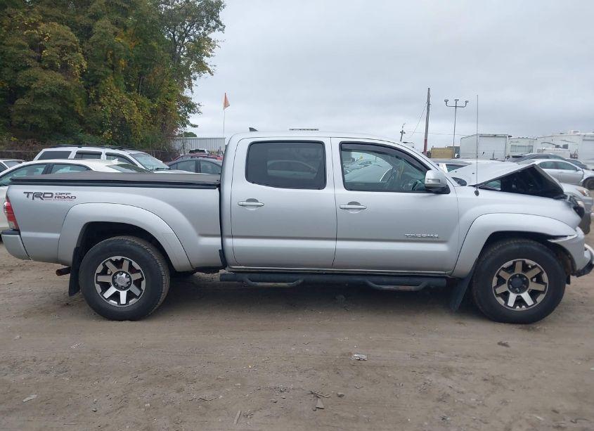 Photo 13 of 2012 Toyota Tacoma BASE V6 (VIN 3TMMU4FNXCM039938)