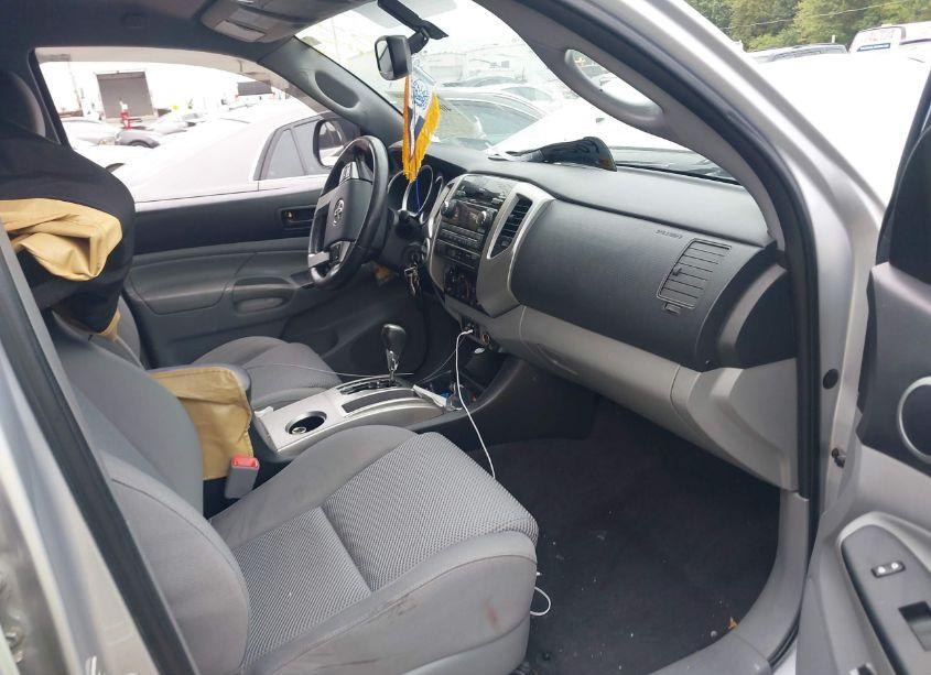 Photo 5 of 2012 Toyota Tacoma BASE V6 (VIN 3TMMU4FNXCM039938)
