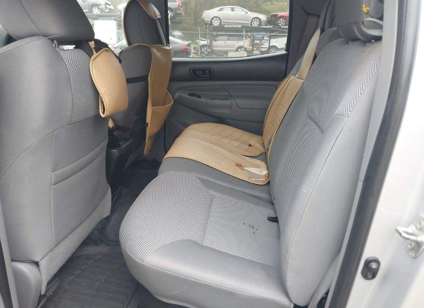 Photo 8 of 2012 Toyota Tacoma BASE V6 (VIN 3TMMU4FNXCM039938)