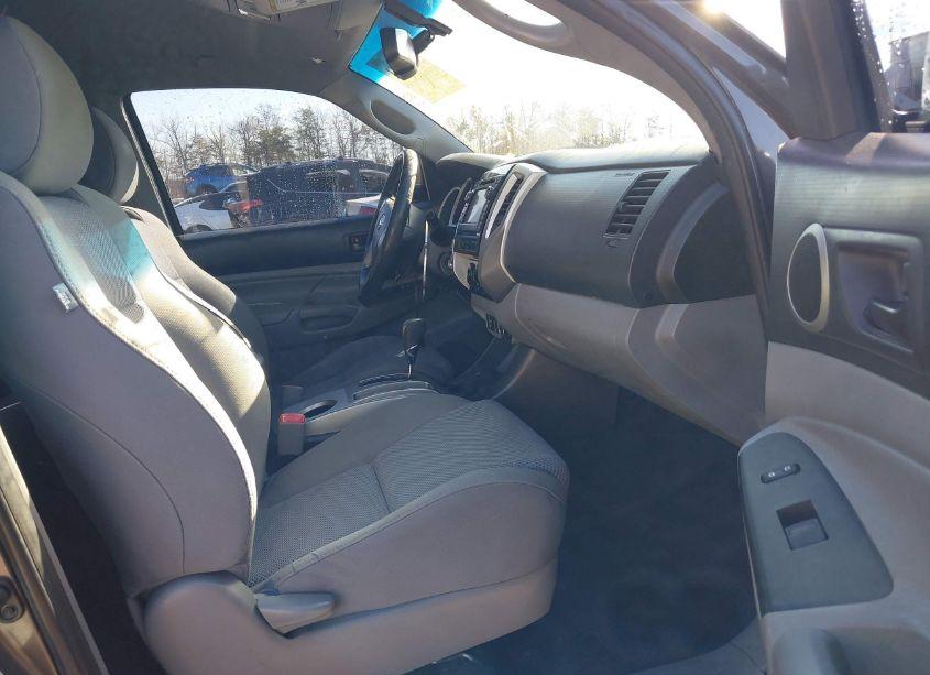 Photo 5 of 2013 Toyota Tacoma DOUBLE CAB LONG BED (VIN 3TMMU4FNXDM051010)
