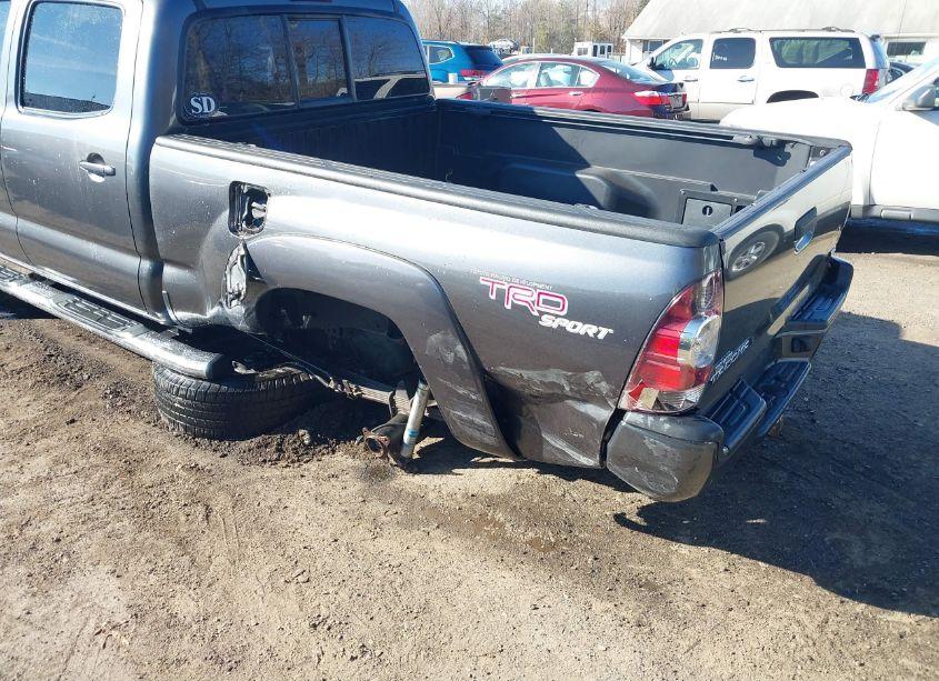 Photo 6 of 2013 Toyota Tacoma DOUBLE CAB LONG BED (VIN 3TMMU4FNXDM051010)