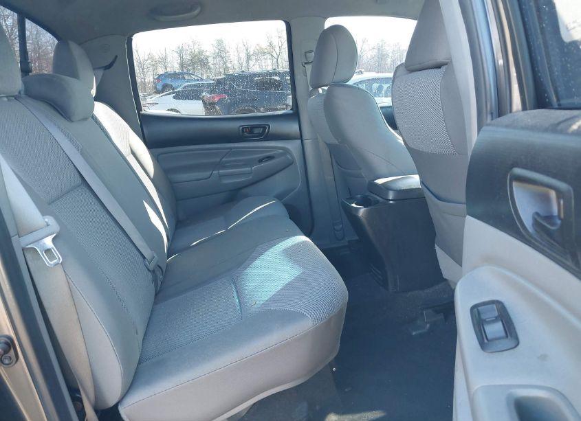 Photo 8 of 2013 Toyota Tacoma DOUBLE CAB LONG BED (VIN 3TMMU4FNXDM051010)