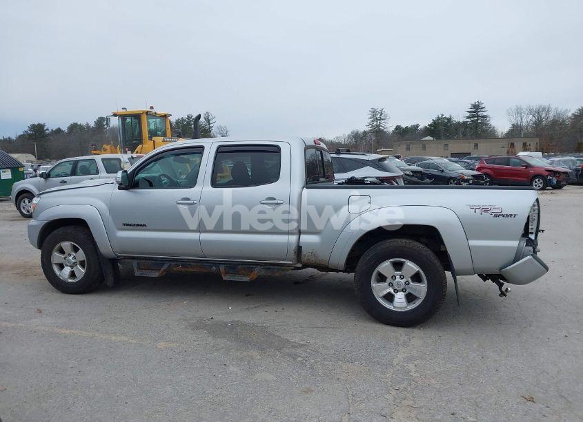 Photo 14 of 2013 Toyota Tacoma DOUBLE CAB LONG BED (VIN 3TMMU4FNXDM057325)