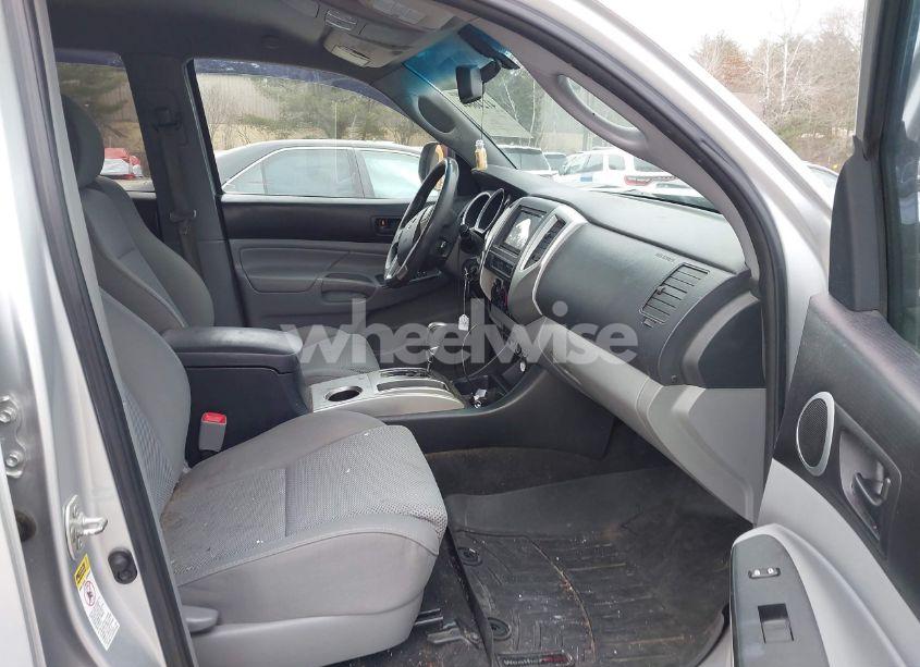 Photo 5 of 2013 Toyota Tacoma DOUBLE CAB LONG BED (VIN 3TMMU4FNXDM057325)