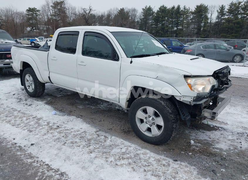 2015 Toyota Tacoma DOUBLE CAB LONG BED (VIN 3TMMU4FNXFM076198) main photo