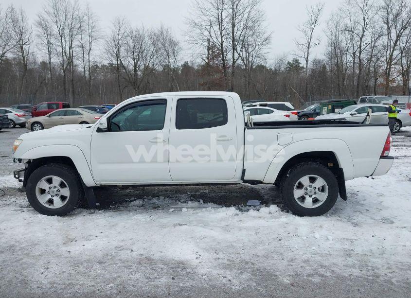 Photo 14 of 2015 Toyota Tacoma DOUBLE CAB LONG BED (VIN 3TMMU4FNXFM076198)