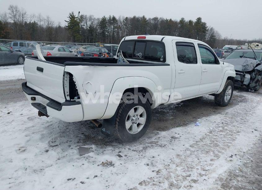 Photo 4 of 2015 Toyota Tacoma DOUBLE CAB LONG BED (VIN 3TMMU4FNXFM076198)