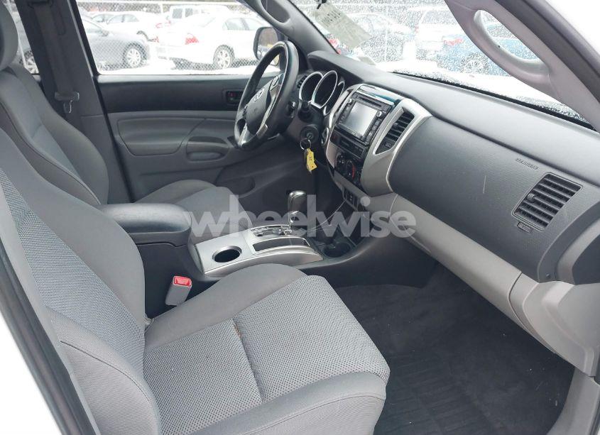 Photo 5 of 2015 Toyota Tacoma DOUBLE CAB LONG BED (VIN 3TMMU4FNXFM076198)