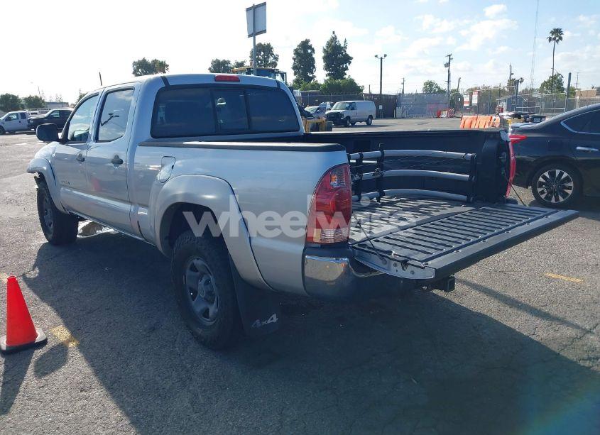 Photo 3 of 2007 Toyota Tacoma BASE V6 (VIN 3TMMU52N27M003825)