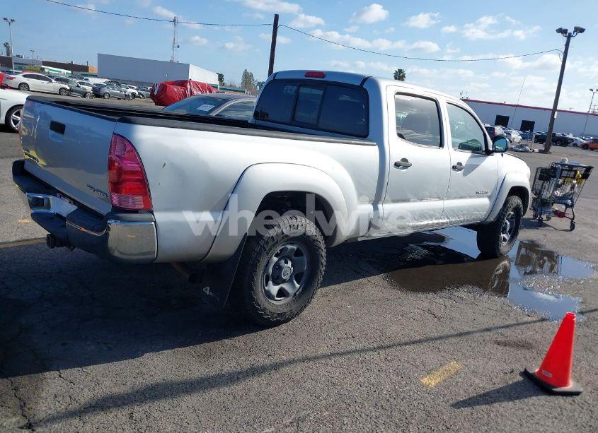 Photo 4 of 2007 Toyota Tacoma BASE V6 (VIN 3TMMU52N27M003825)
