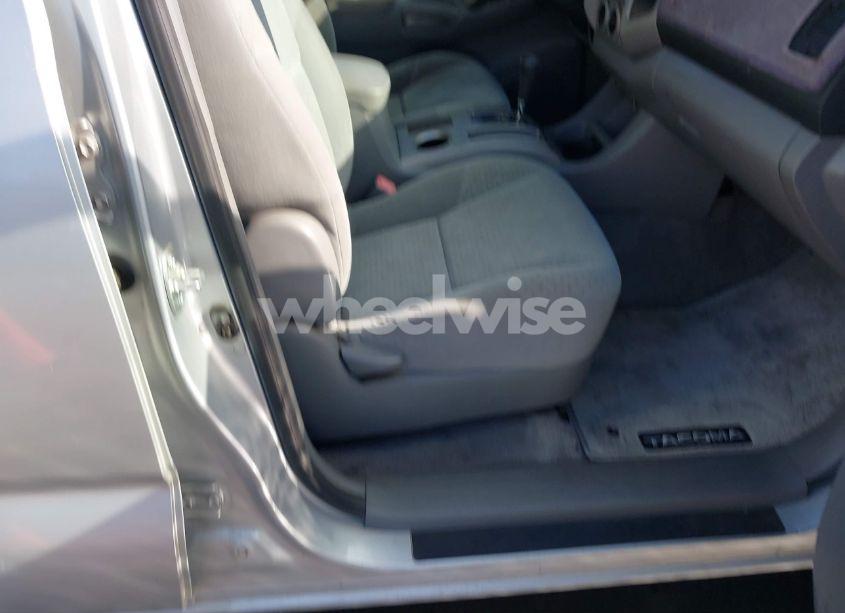 Photo 5 of 2007 Toyota Tacoma BASE V6 (VIN 3TMMU52N27M003825)