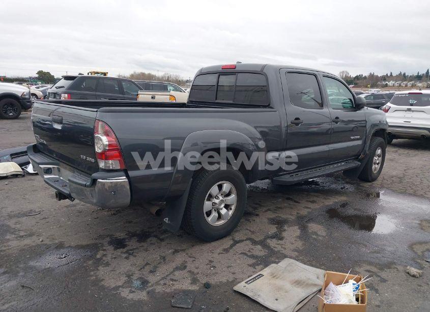 Photo 4 of 2009 Toyota Tacoma BASE V6 (VIN 3TMMU52N89M010913)