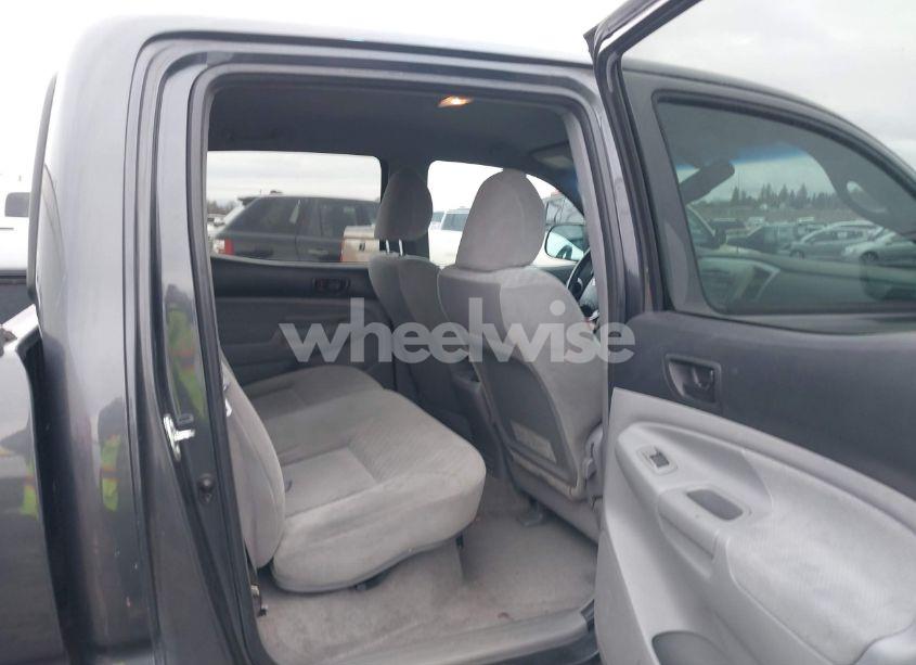 Photo 8 of 2009 Toyota Tacoma BASE V6 (VIN 3TMMU52N89M010913)