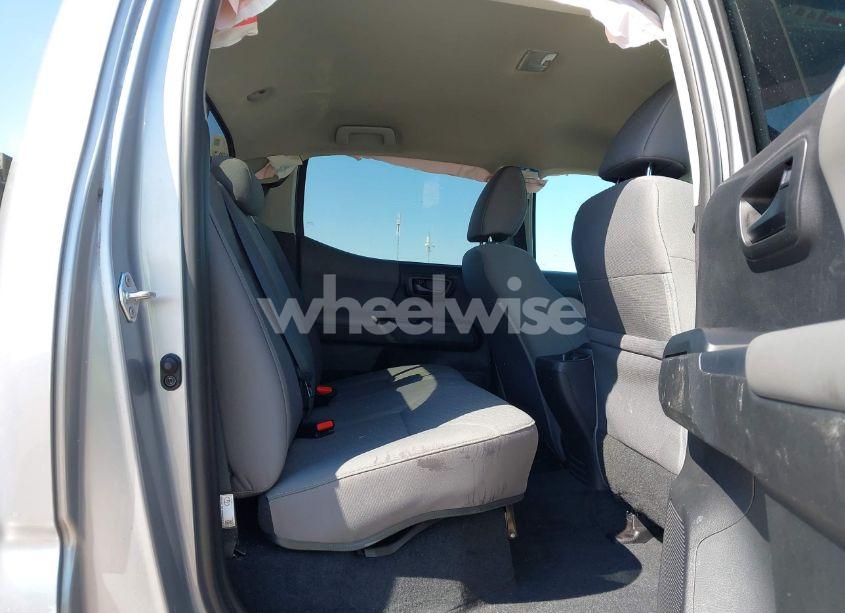 Photo 8 of 2021 Toyota Tacoma SR (VIN 3TYAX5GN0MT020061)