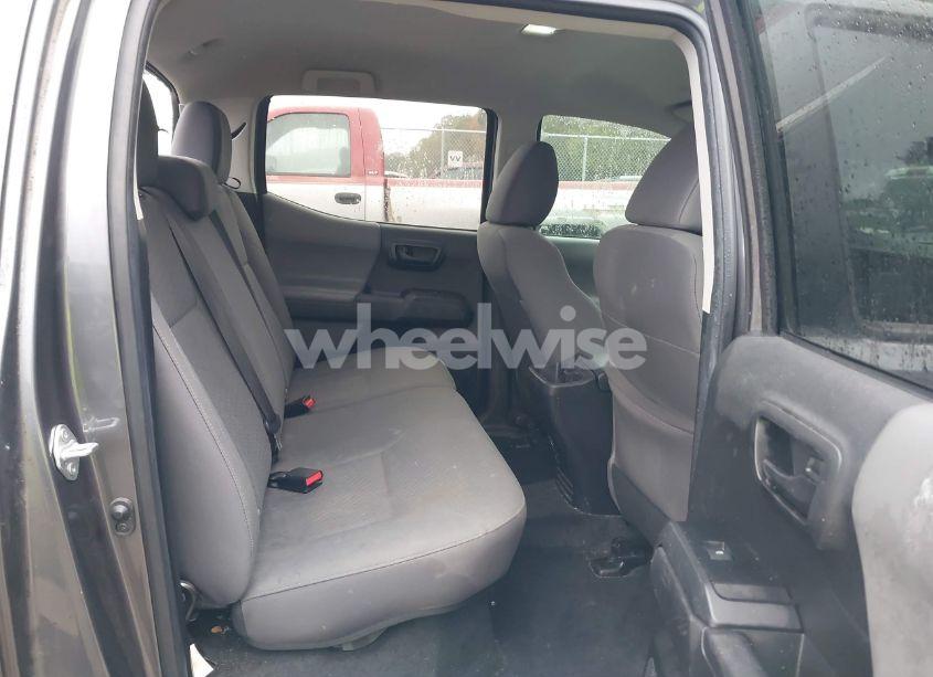 Photo 8 of 2022 Toyota Tacoma SR (VIN 3TYAX5GN0NT043454)