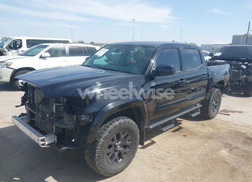 Photo 2 of 2022 Toyota Tacoma SR5 (VIN 3TYAX5GN0NT057032)