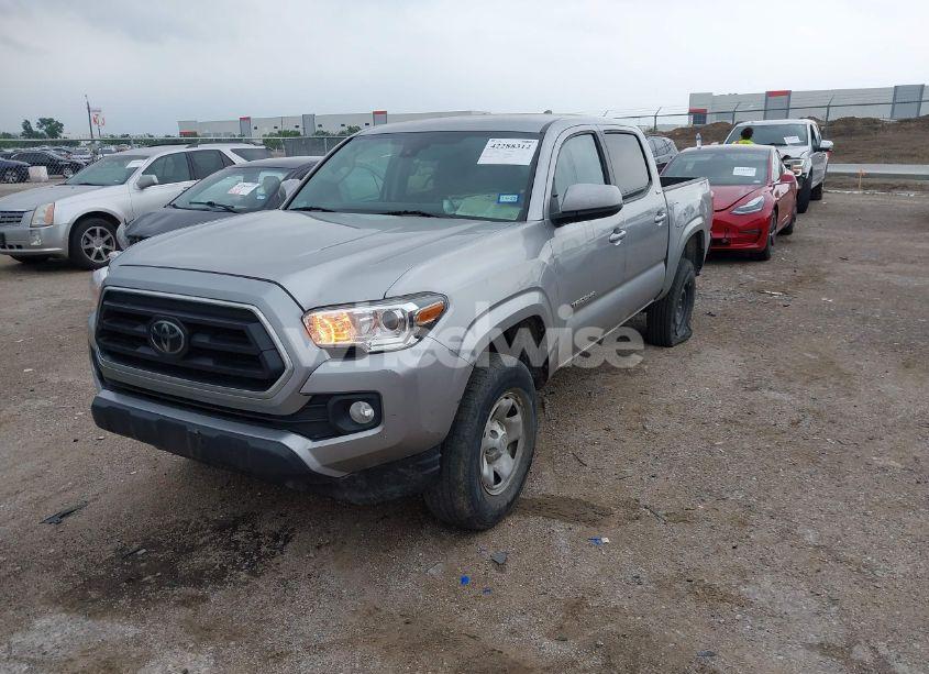 Photo 2 of 2021 Toyota Tacoma SR5 (VIN 3TYAX5GN2MT015282)