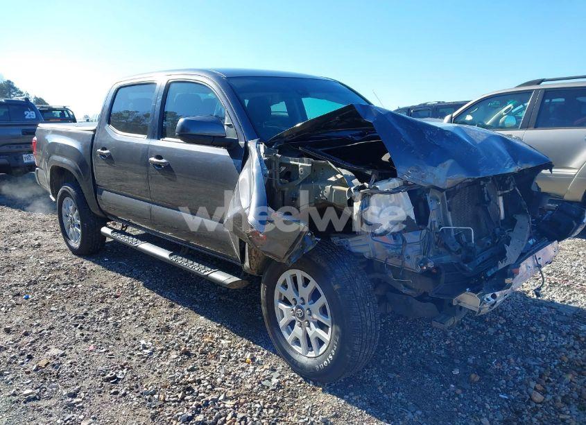 2021 Toyota Tacoma SR (VIN 3TYAX5GN2MT021535) main photo