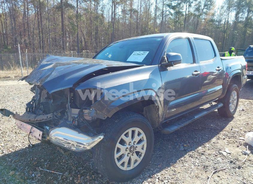 Photo 2 of 2021 Toyota Tacoma SR (VIN 3TYAX5GN2MT021535)