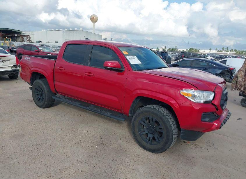 2021 Toyota Tacoma SR (VIN 3TYAX5GN2MT033751) main photo