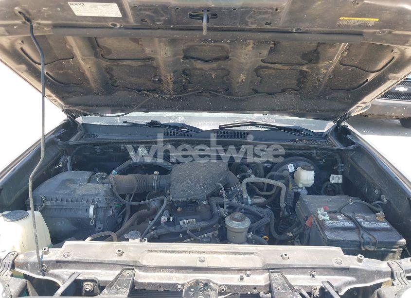 Photo 10 of 2021 Toyota Tacoma SR (VIN 3TYAX5GN3MT015565)