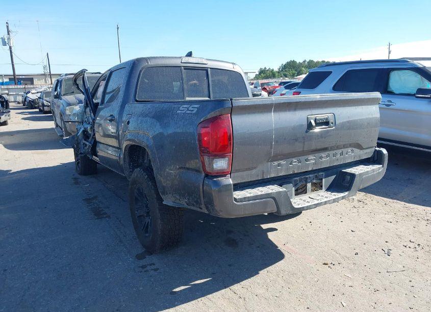 Photo 3 of 2022 Toyota Tacoma SR (VIN 3TYAX5GN3NT036515)