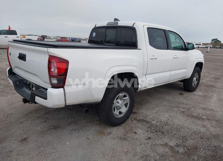 Photo 4 of 2022 Toyota Tacoma SR (VIN 3TYAX5GN3NT048695)
