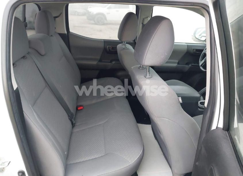 Photo 8 of 2022 Toyota Tacoma SR (VIN 3TYAX5GN3NT048695)