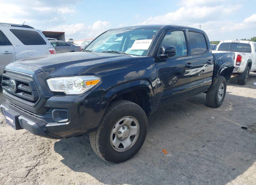 Photo 2 of 2021 Toyota Tacoma SR (VIN 3TYAX5GN4MT015106)