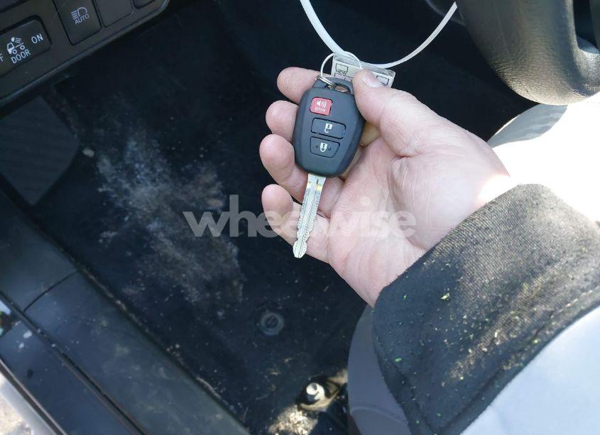 Photo 11 of 2021 Toyota Tacoma SR (VIN 3TYAX5GN4MT034089)