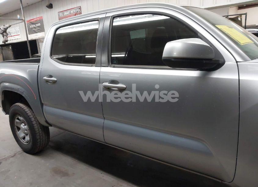 Photo 13 of 2022 Toyota Tacoma SR (VIN 3TYAX5GN4NT037799)
