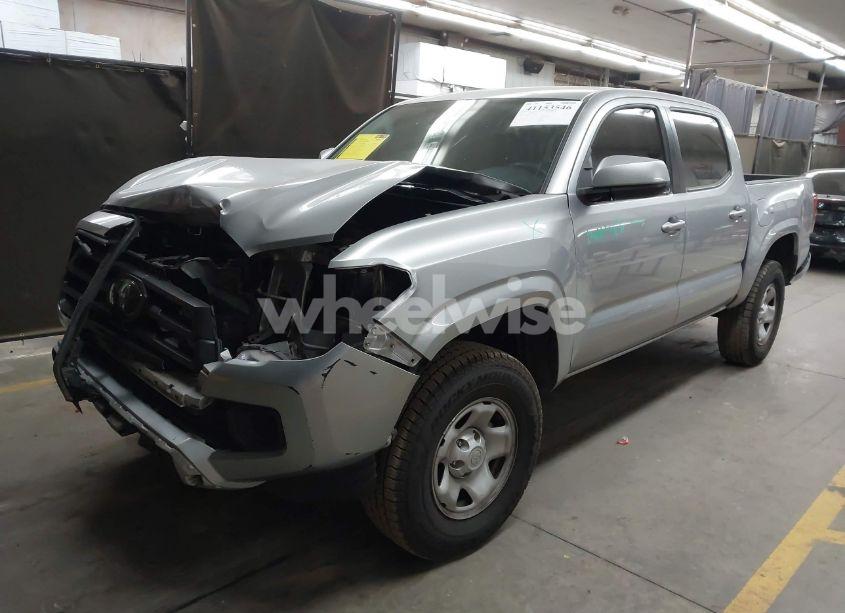 Photo 2 of 2022 Toyota Tacoma SR (VIN 3TYAX5GN4NT037799)