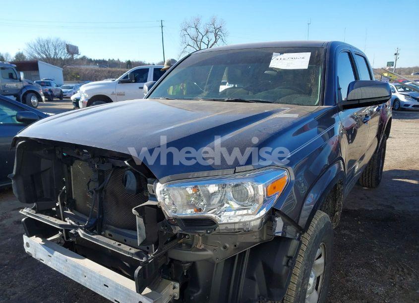 Photo 2 of 2022 Toyota Tacoma SR (VIN 3TYAX5GN4NT043196)