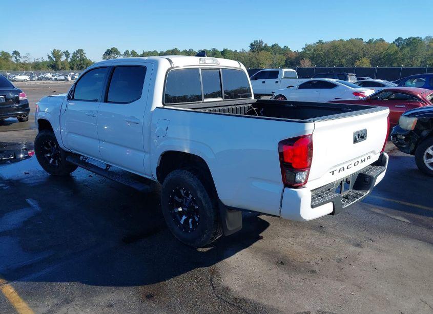 Photo 3 of 2021 Toyota Tacoma SR (VIN 3TYAX5GN6MT012580)