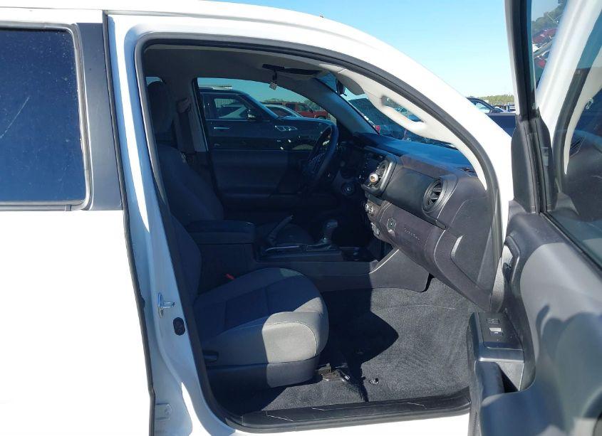 Photo 5 of 2021 Toyota Tacoma SR (VIN 3TYAX5GN6MT012580)