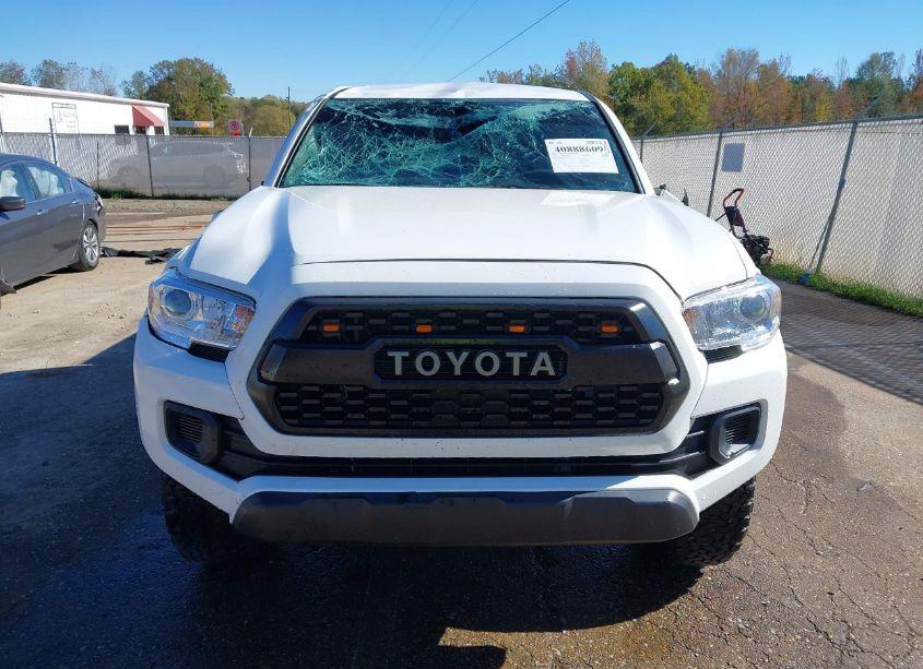 Photo 12 of 2022 Toyota Tacoma SR (VIN 3TYAX5GN8NT046246)